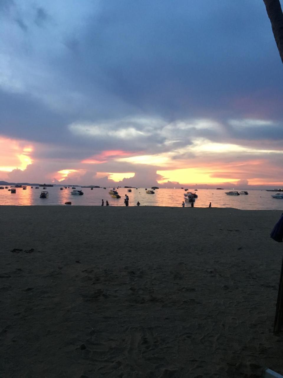 View Talay 1B Studio Pattaya Zewnętrze zdjęcie